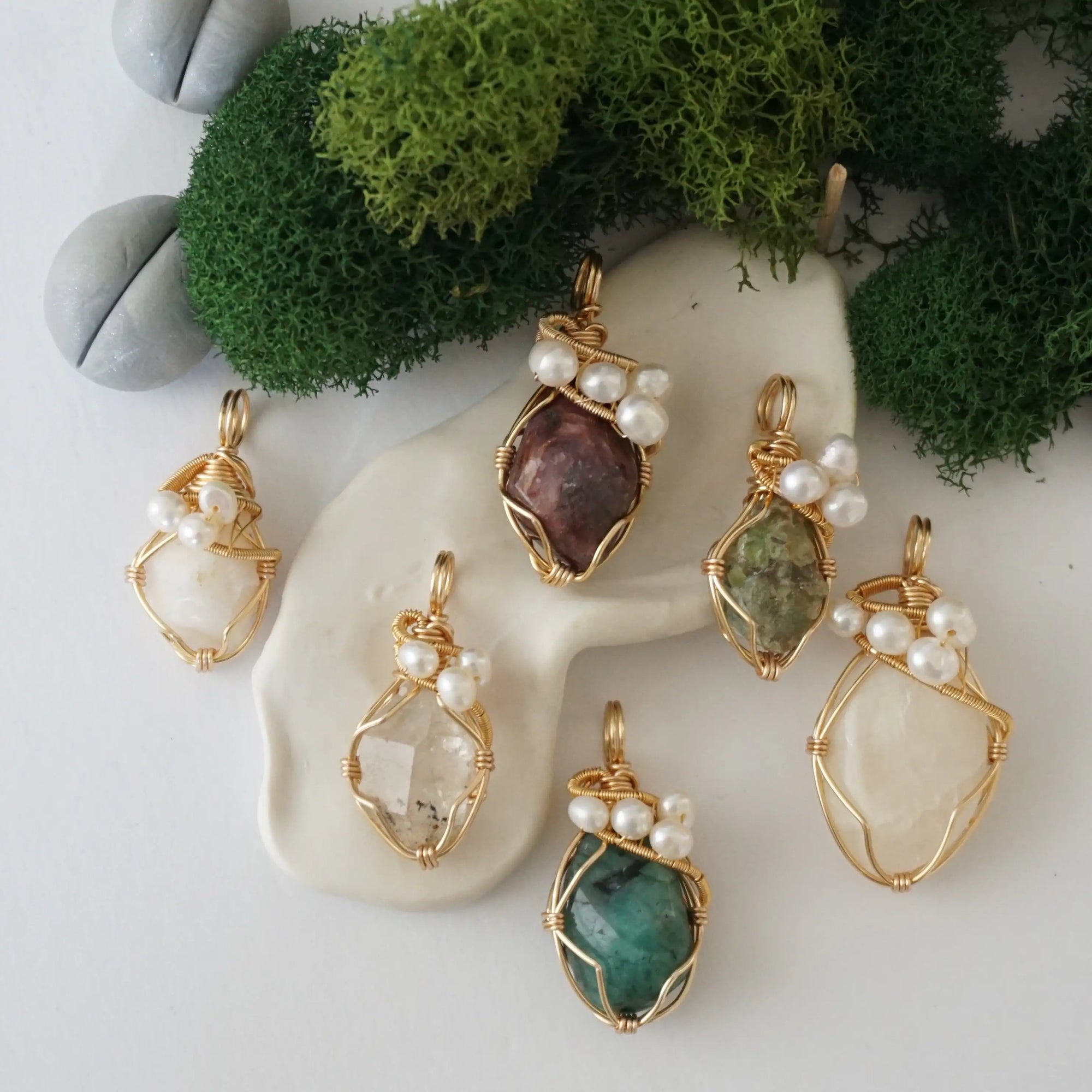 Raw Crystal and Pearl Necklace - Gold Plated Pendant - Choose Your Birthstone DesignsbyNatureGems