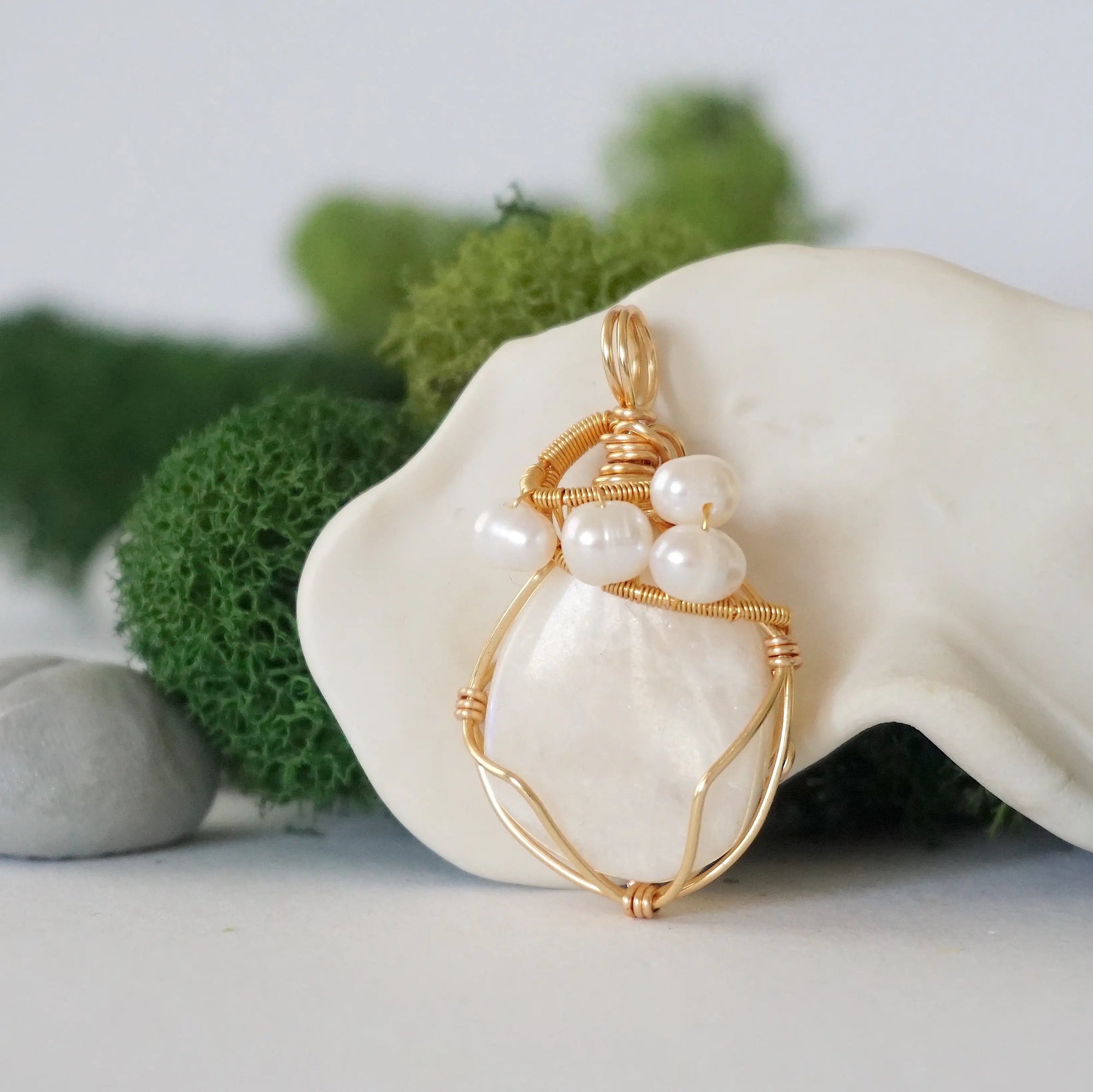 Raw Crystal and Pearl Necklace - Gold Plated Pendant - Choose Your Birthstone DesignsbyNatureGems