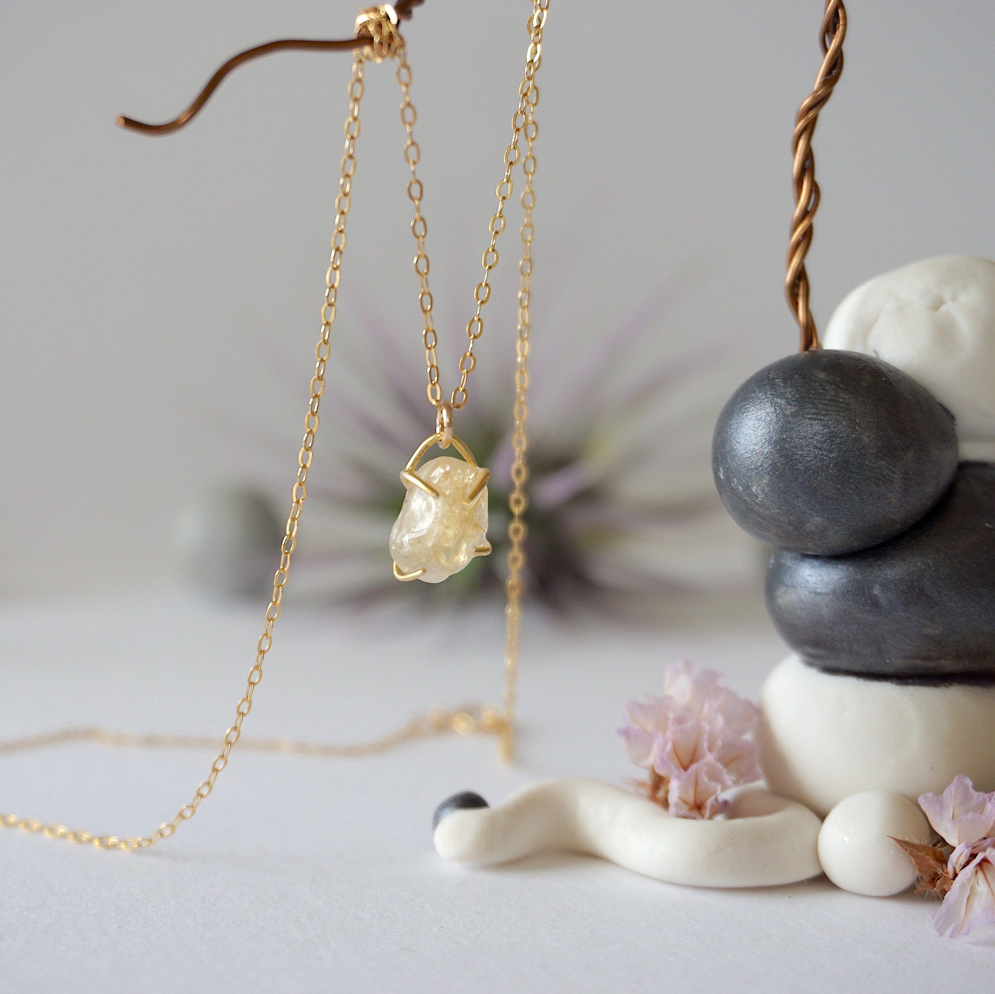 Side view of citrine charm pendant showing wire wrapping technique and crystal dimension - 14k gold-filled handmade natural gemstone necklace detail