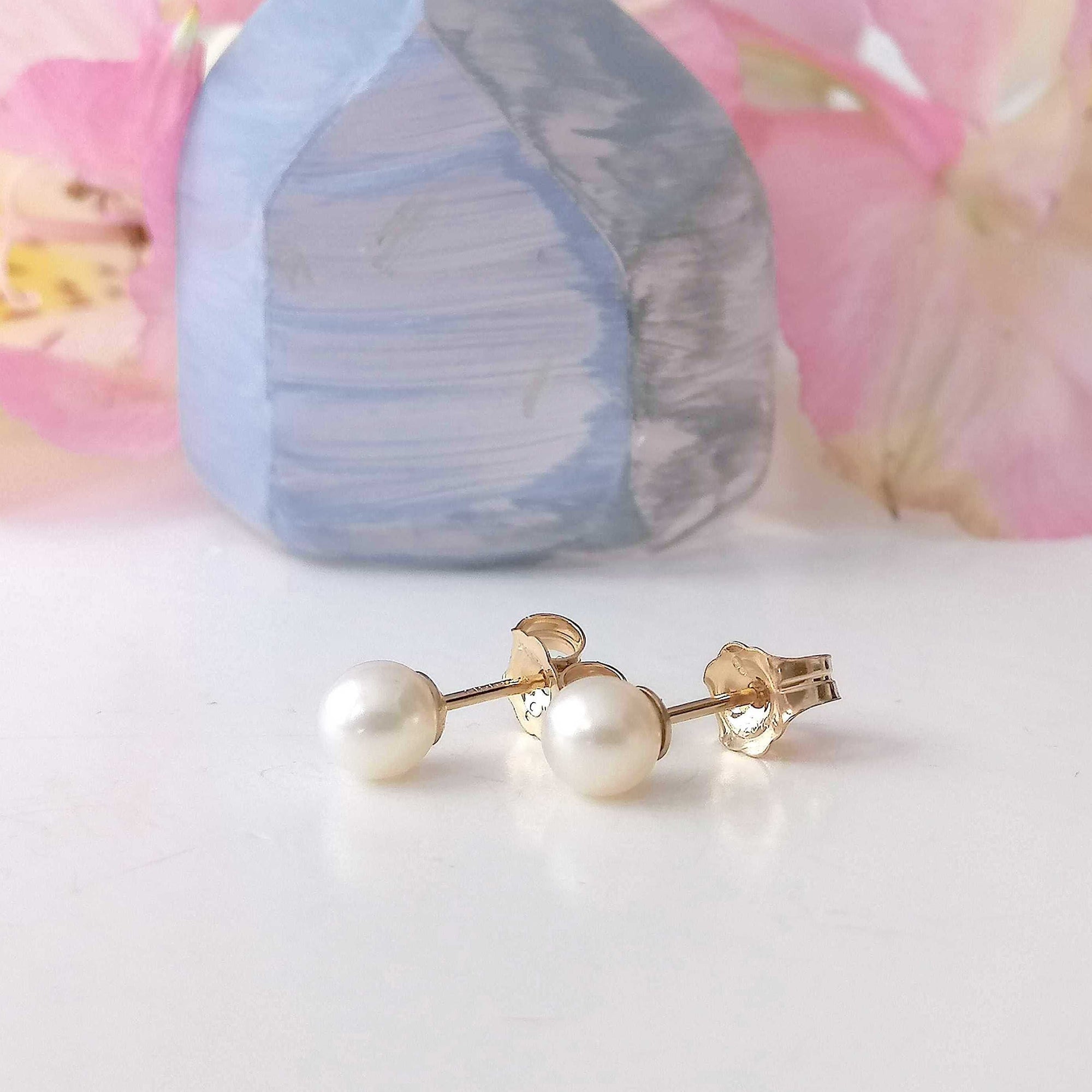 Pearl 14K Gold Filled - Earrings Designs by Nature Gems