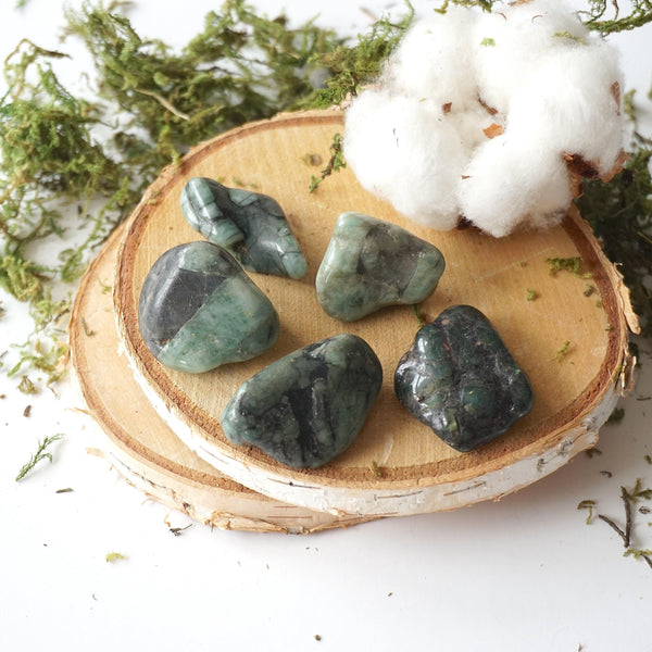 Raw Emerald Crystals - Bundle Bags Designs by Nature Gems